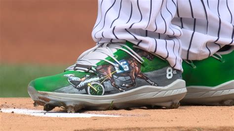 Nestor Cortes' new cleats 